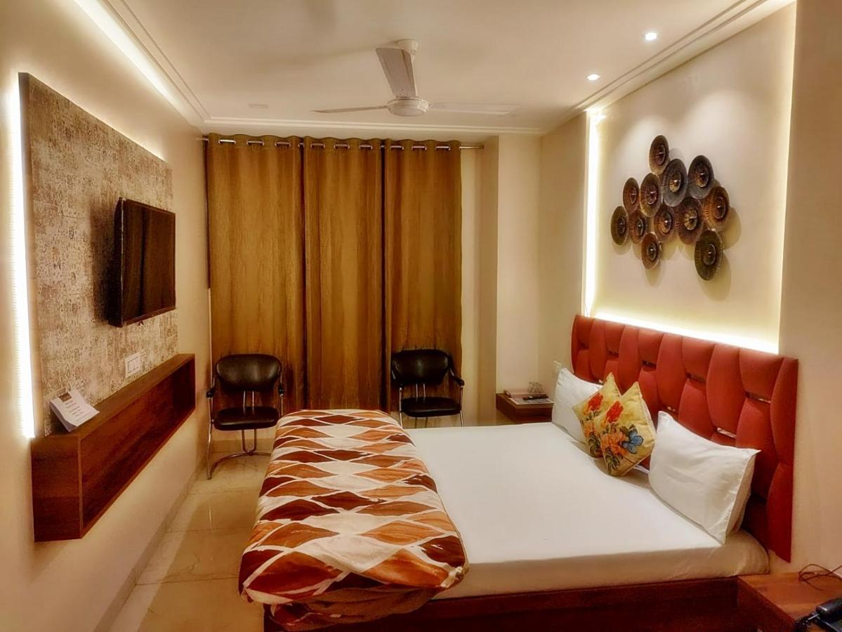 Hotel Luxuria Лудхіяна Екстер'єр фото