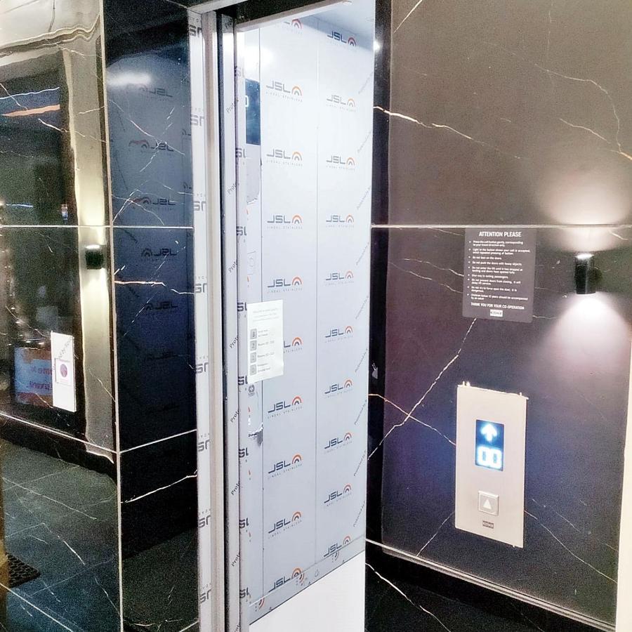 Hotel Luxuria Лудхіяна Екстер'єр фото