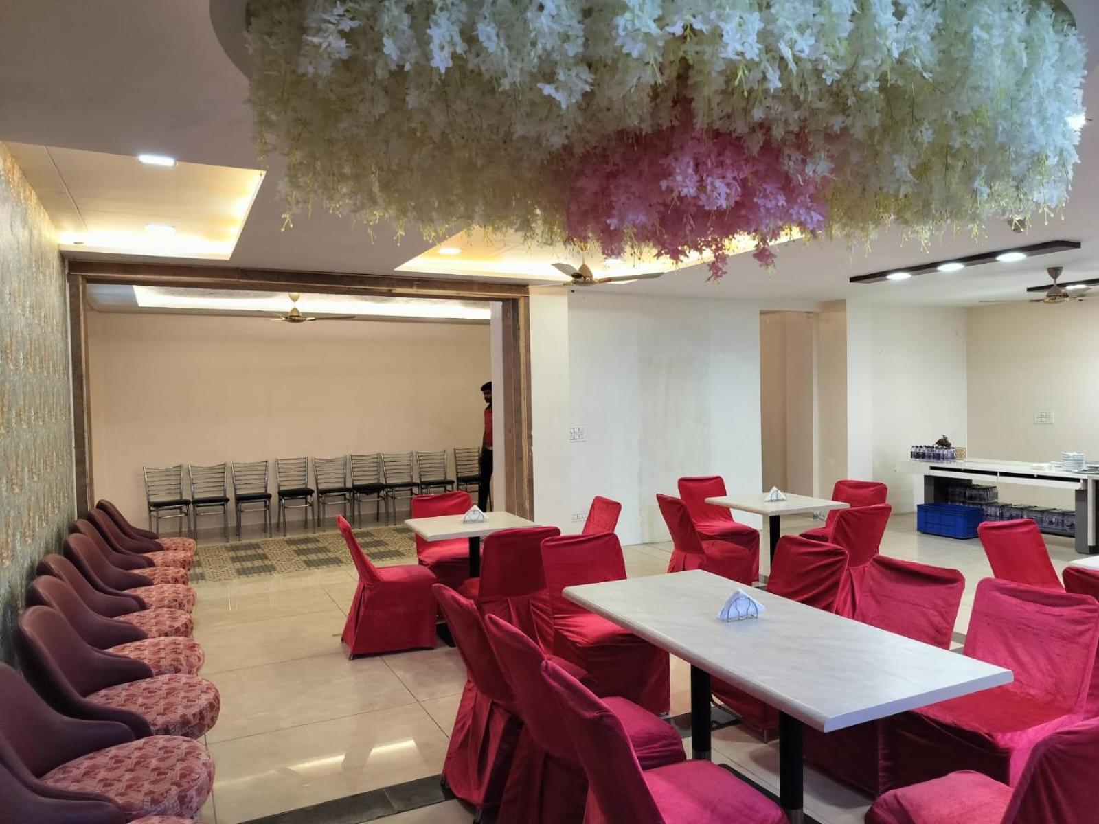 Hotel Luxuria Лудхіяна Екстер'єр фото