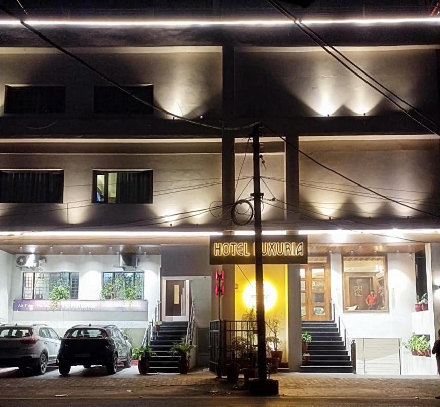 Hotel Luxuria Лудхіяна Екстер'єр фото